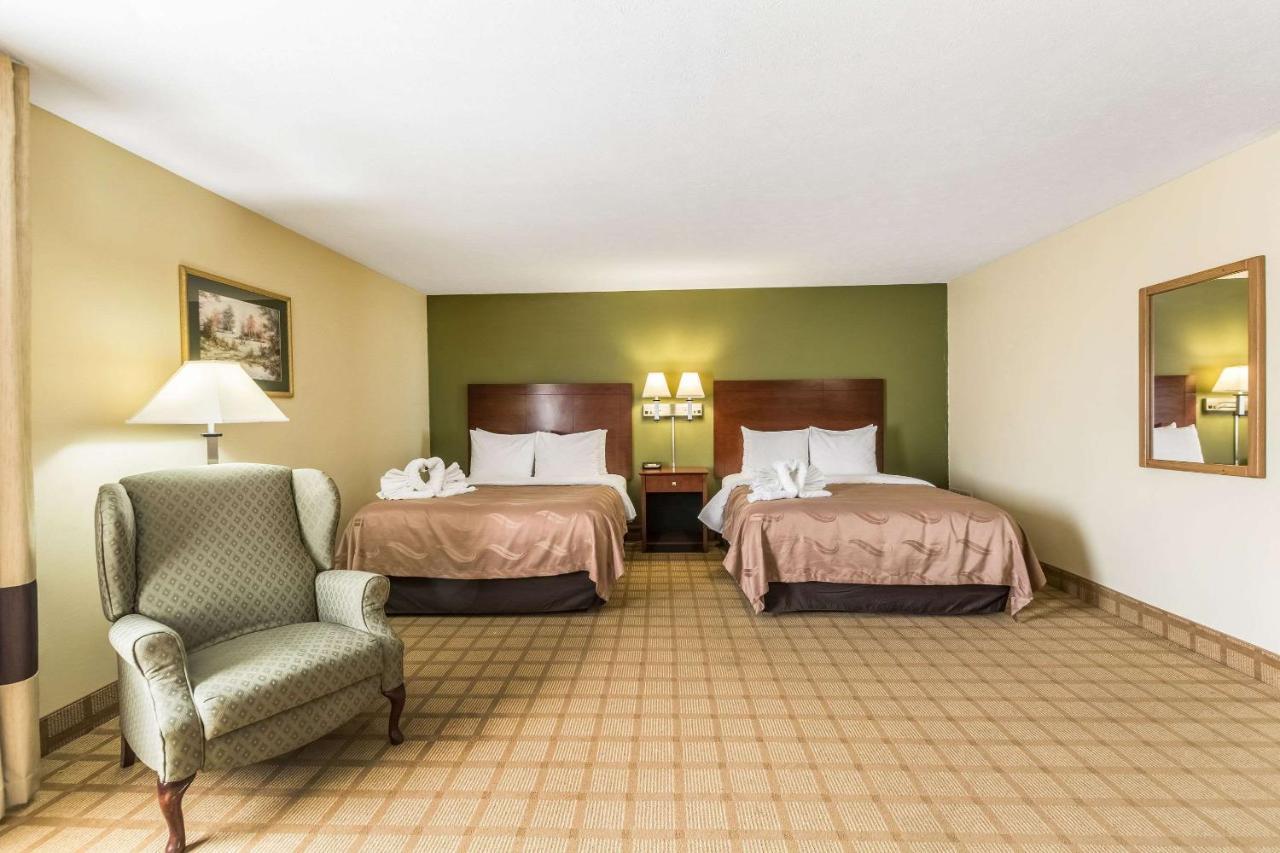Quality Inn I-74 Batesville Exteriér fotografie