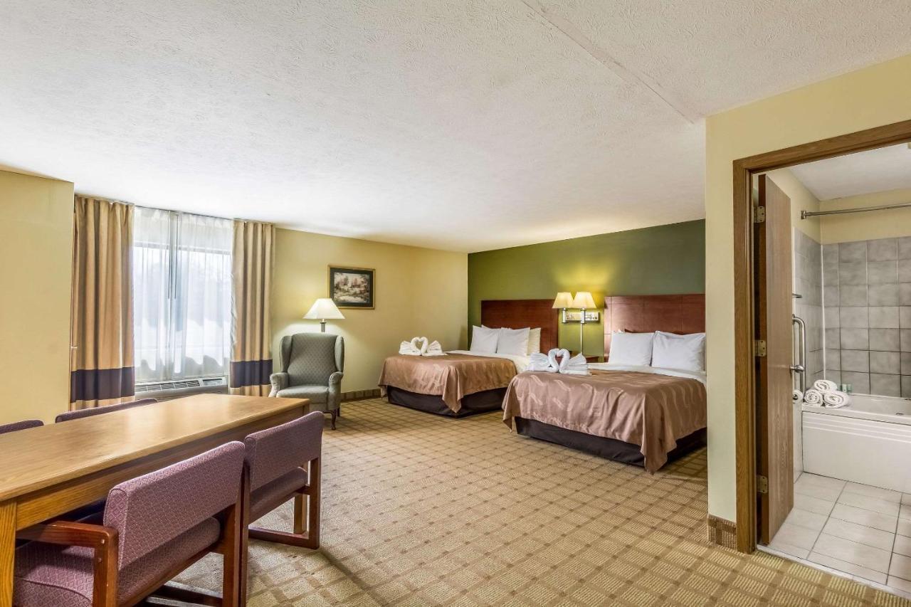 Quality Inn I-74 Batesville Exteriér fotografie