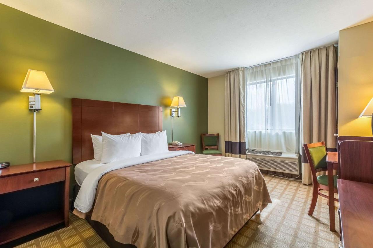Quality Inn I-74 Batesville Exteriér fotografie