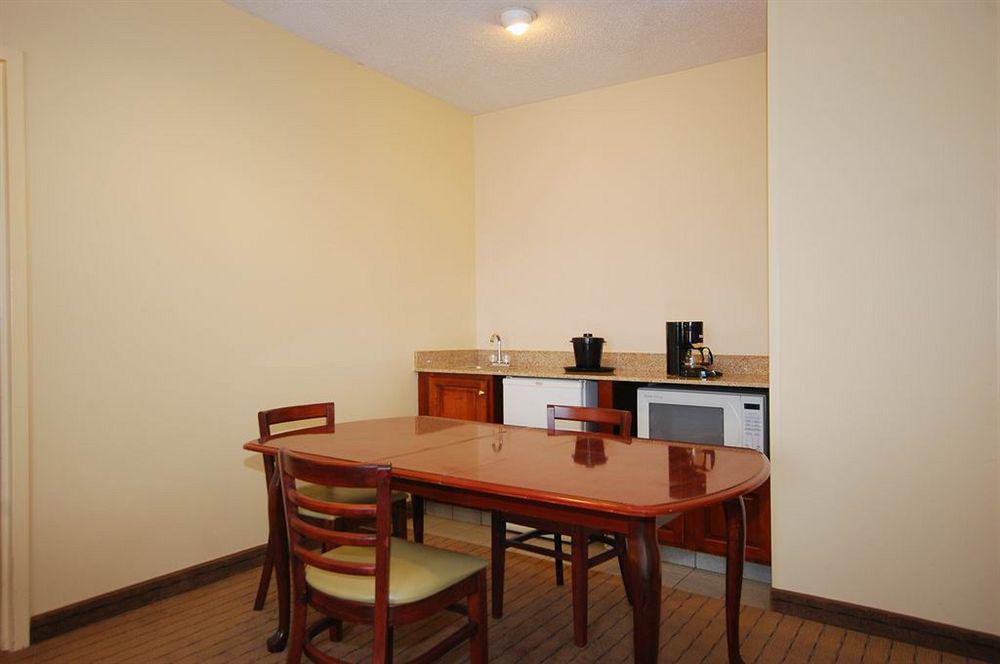 Quality Inn I-74 Batesville Exteriér fotografie